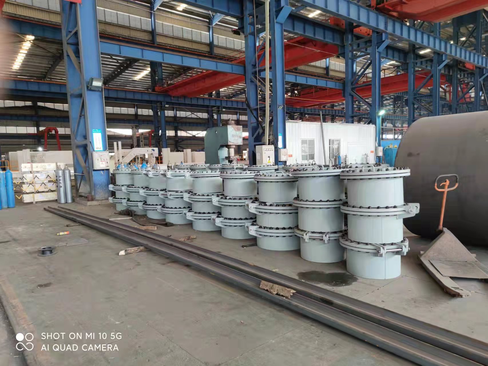 Blast furnace manhole